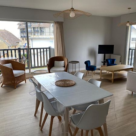 Appartement 65M2 Avec Balcon Vues Partielles Mer A 150M De La Plage Et Centre, Wifi Et Parking Prive Blonville-sur-Mer Exterior foto