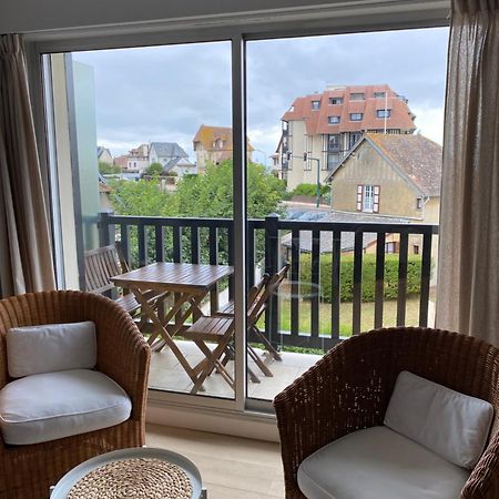 Appartement 65M2 Avec Balcon Vues Partielles Mer A 150M De La Plage Et Centre, Wifi Et Parking Prive Blonville-sur-Mer Exterior foto